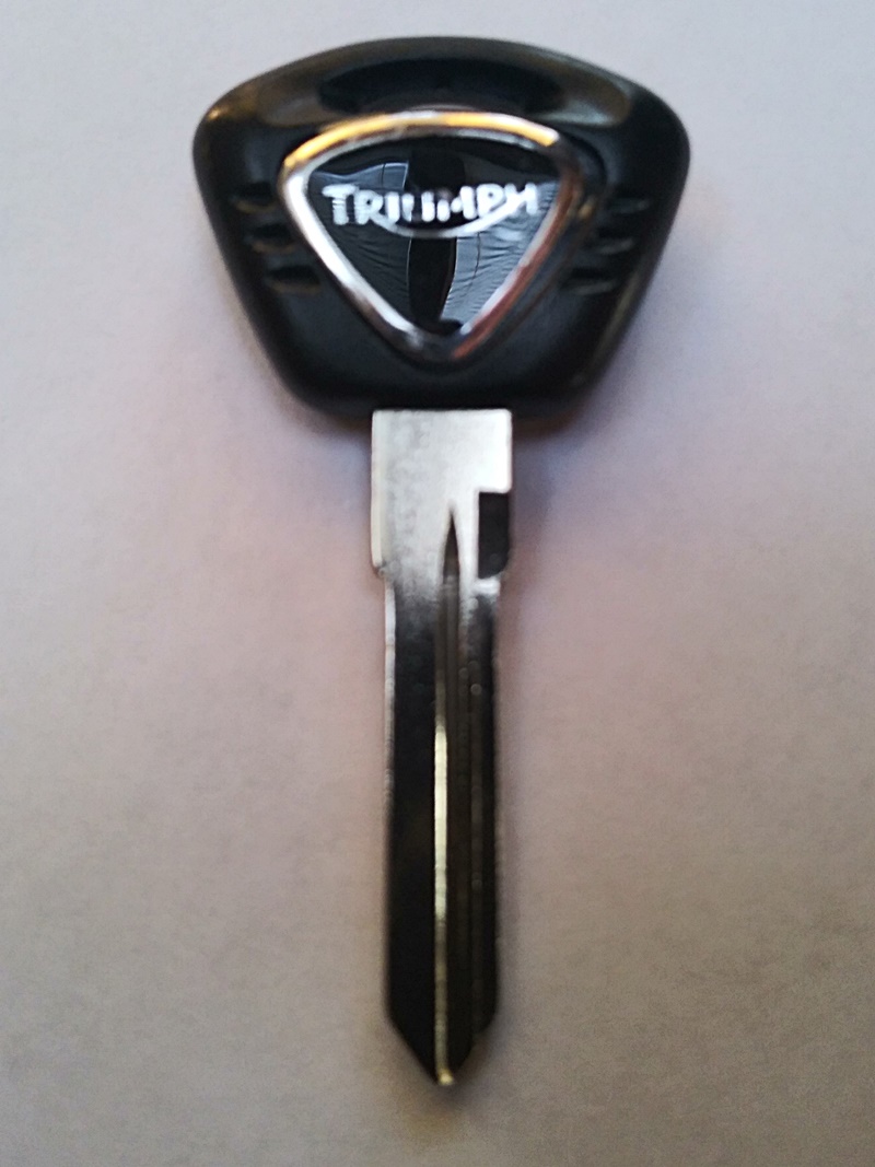 Triumph Key KAW-33 Logo No Transpnder (image for) Triumph Key KAW-33 Logo No Transpnder
